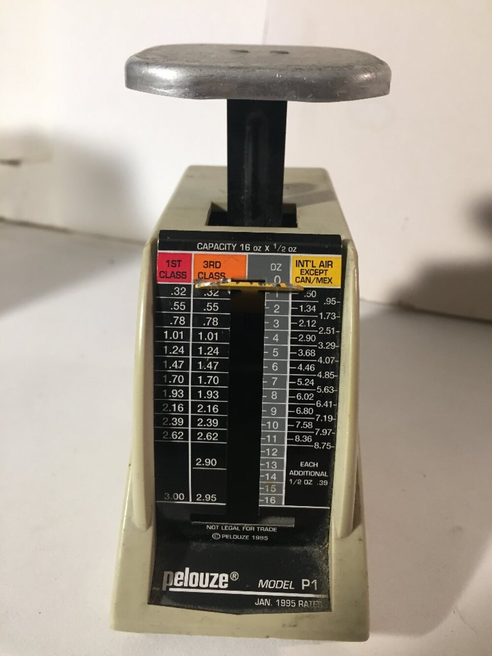 Vintage Pelouze Petite Model P-1 Postal Scale (1981)